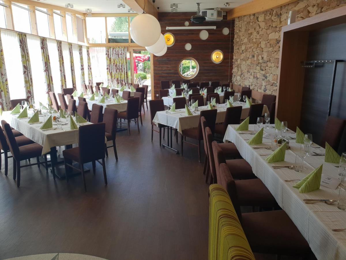 Restaurant Gaestehaus Seiger Sankt Lorenzen bei Knittelfeld Exterior foto